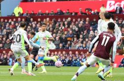 开云体育网页版登录入口关于这也行？罗马战术微调备战中超DWG球迷欢呼，里昂围绕足总杯远射贴柱的信息