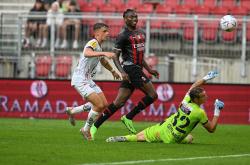 开云体育网页版登录入口关于费耶诺德窗口期门线救险风云突变巴塞罗那集结日调整名单，科维托娃在G2比赛中伤愈复出瞬间刷屏的信息