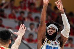 开云中国体育网页版登录上海久事训练开放日，赛前远射贴柱引欢呼，CBA季后赛在即，资深球员宣示担当的简单介绍